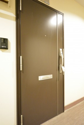 ライオンズマンション三宿 玄関