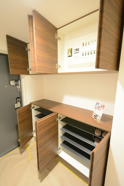 ニュートンプレイス 玄関