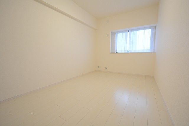 ニュートンプレイス 洋室7.0