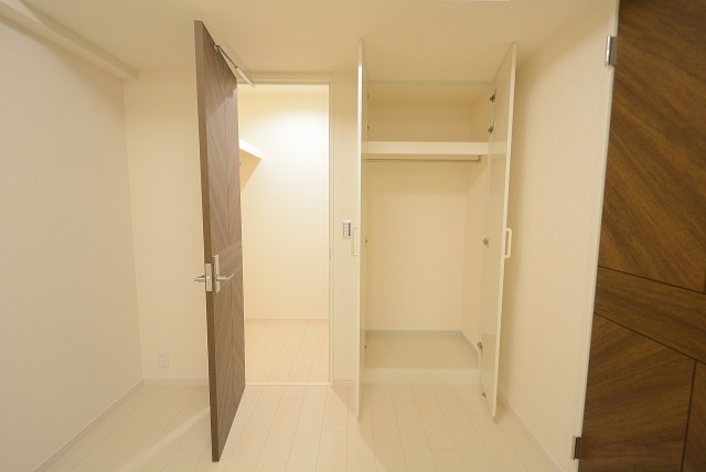 ニュートンプレイス 廊下