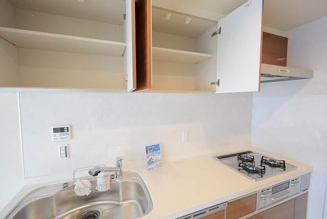 ニュートンプレイス　キッチン