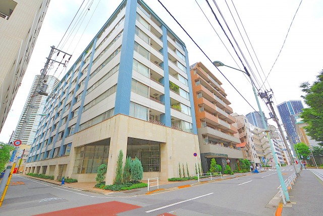 クラリティ・アスール 外観