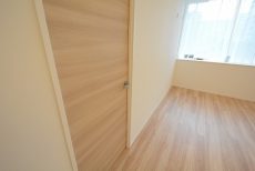 クラリティ・アスール 　洋室