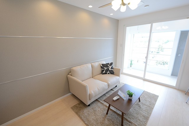 ハヤマビル 洋室7.0