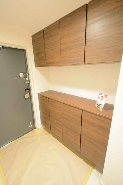 ニュートンプレイス 玄関