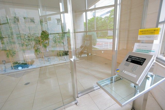 クラリティ・アスール エントランス