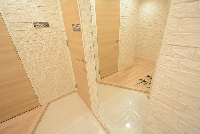 クラリティ・アスール　玄関