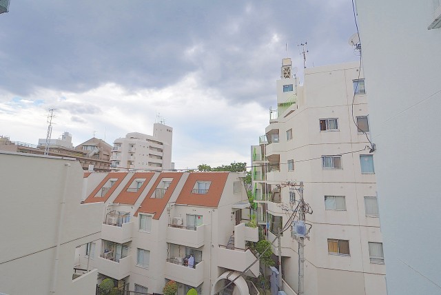 芦花公園ヒミコマンションバルコニー①