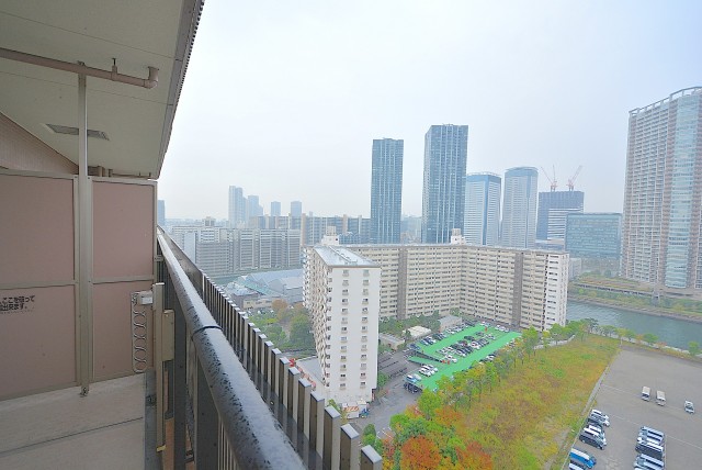 ニュートンプレイス バルコニー