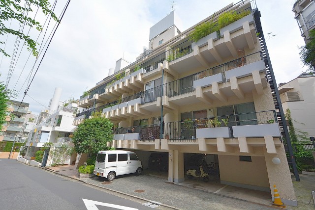 チサンマンション原宿 外観