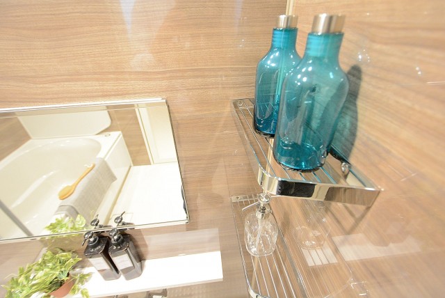 クラリティ・アスール 　バス