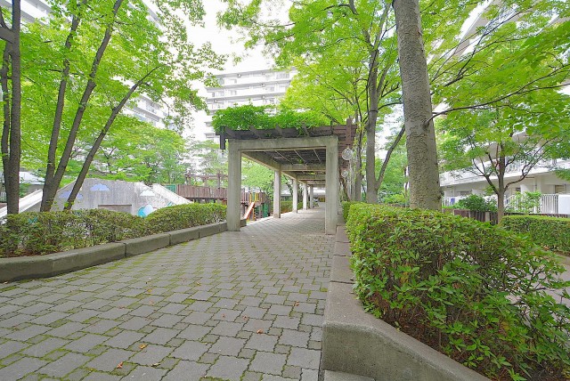 ファミリータウン東陽 敷地内