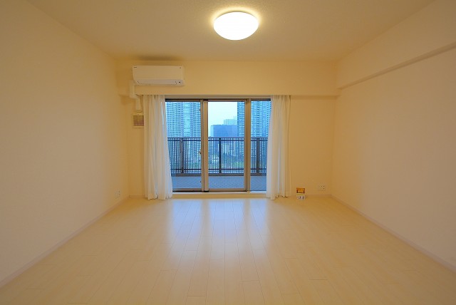 ニュートンプレイス バルコニー