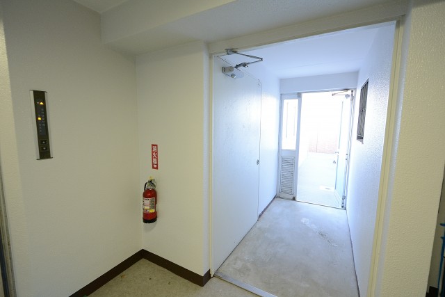 マンション目黒苑 部屋まで遠い！！