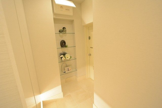 チサンマンション原宿 玄関