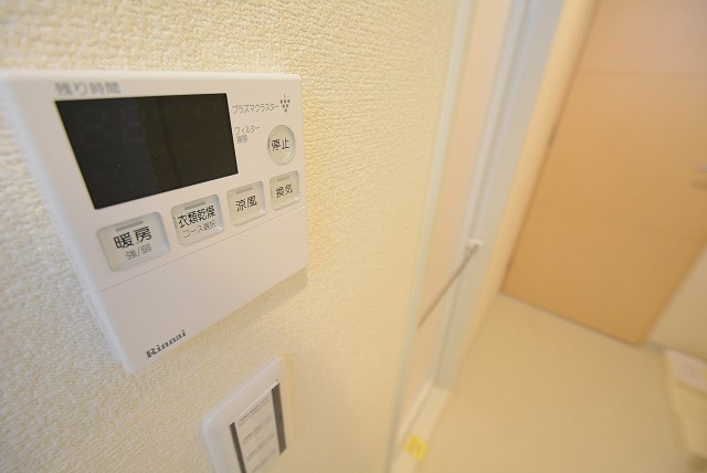 ニュートンプレイス　バス