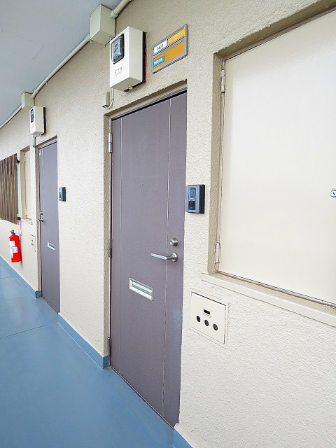 大森永谷マンション　玄関前