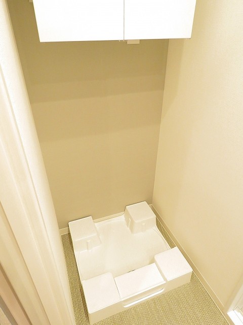 大森永谷マンション　洗濯機置場