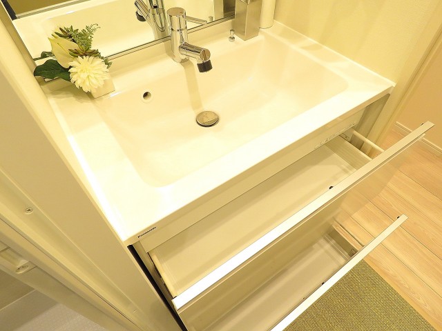 大森永谷マンション　洗面化粧台