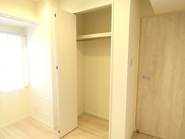 大森永谷マンション　洋室収納