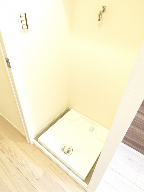 大森永谷マンション　洗濯機置場