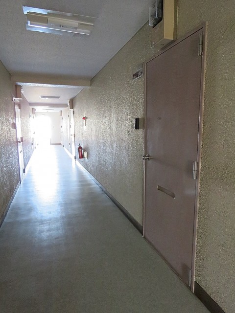 MSマンション阿佐谷 玄関前