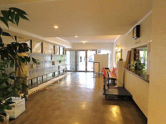 秀和代官山レジデンス　エントラスホール