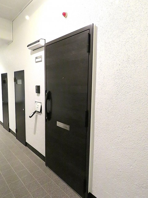 秀和代官山レジデンス　玄関扉