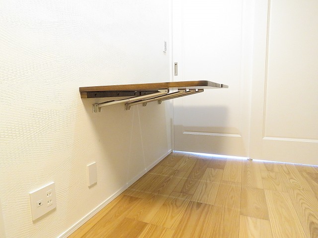 秀和代官山レジデンス　折り畳み机