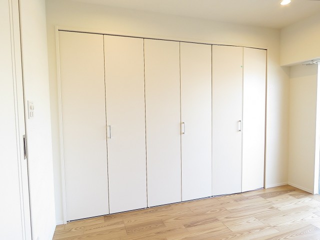 秀和代官山レジデンス　クローゼット