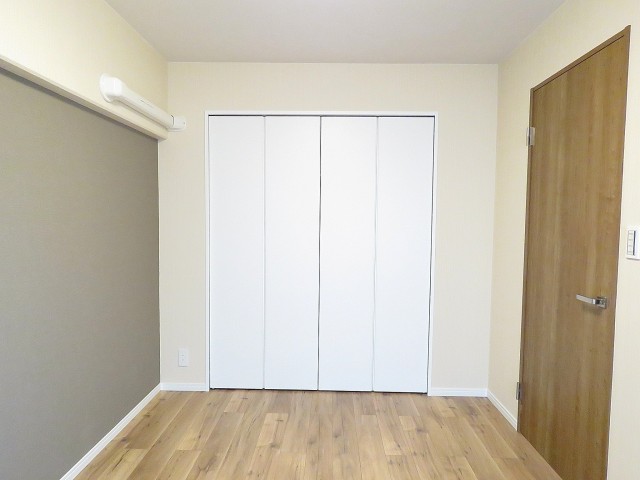 三田ナショナルコート　洋室約5.6帖