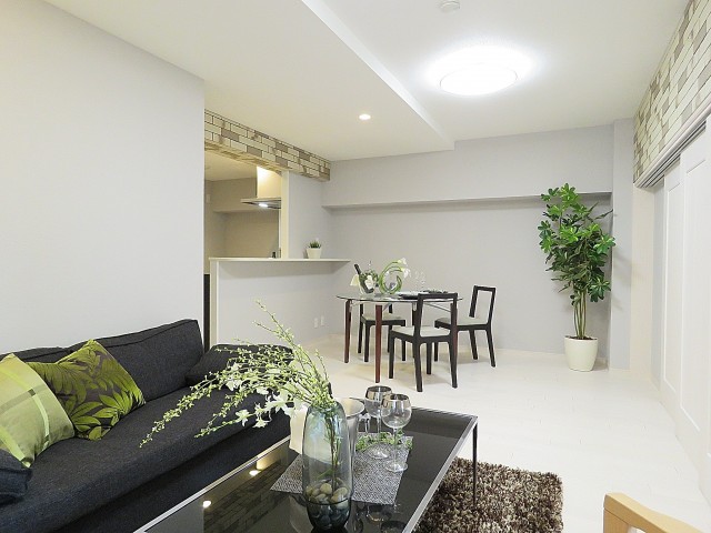 ライオンズマンション南平台　LDK約14.5帖