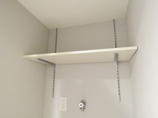 ライオンズマンション南平台　洗濯機置場