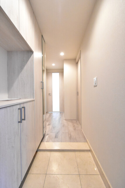 クラリティ・アスール 玄関