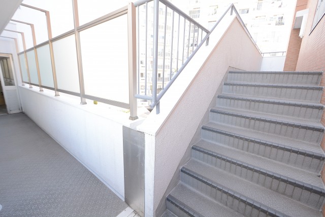 マンション目黒苑 部屋まで遠い！！