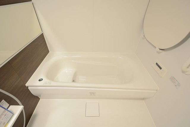 ニュートンプレイス バス