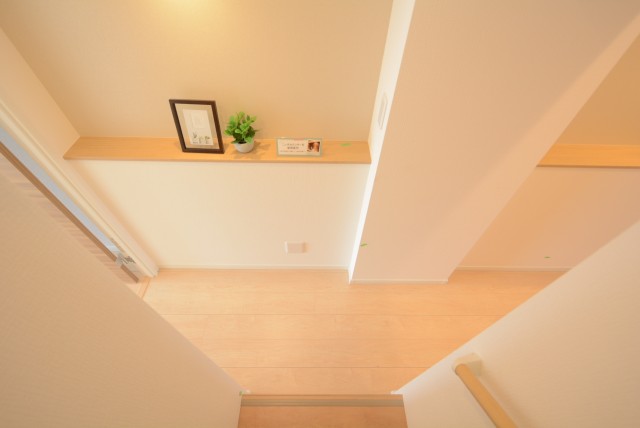 ハヤマビル 階段