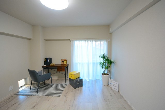 ライオンズマンション三軒茶屋 (121)洋室9_4バルコニー