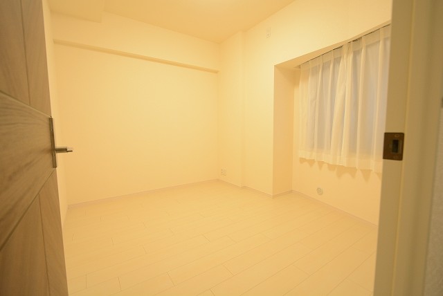 ニュートンプレイス 洋室5.3