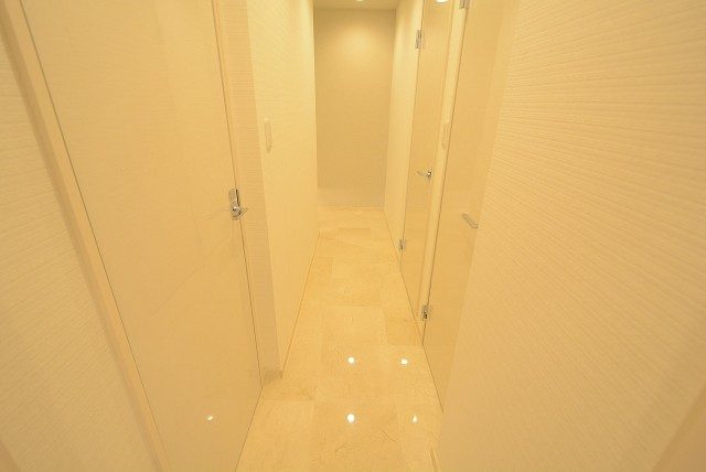チサンマンション原宿　廊下