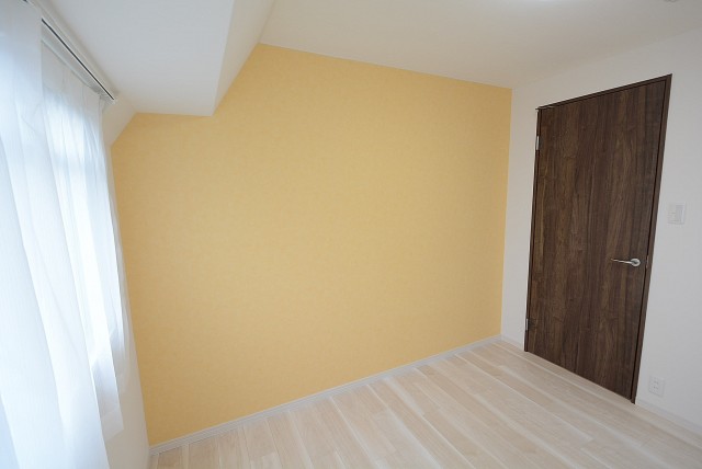 芦花公園ヒミコマンション洋室４