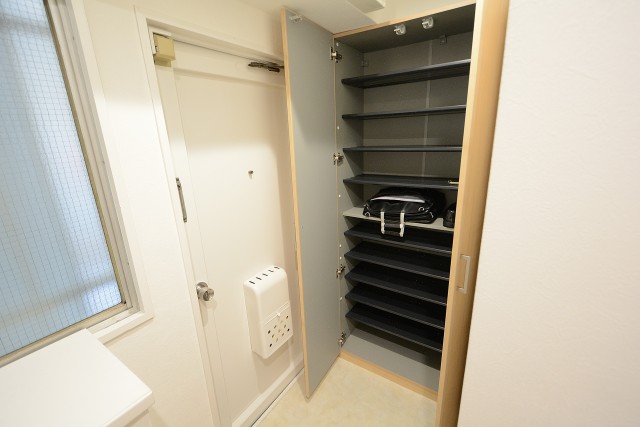 マンション目黒苑 玄関