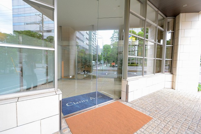 クラリティ・アスール エントランス