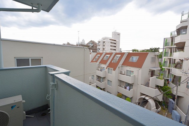 芦花公園ヒミコマンションバルコニー①