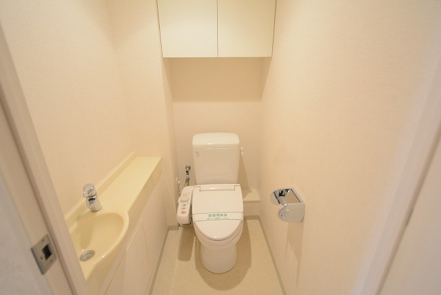 ニュートンプレイス　トイレ