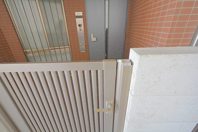 ニュートンプレイス　玄関