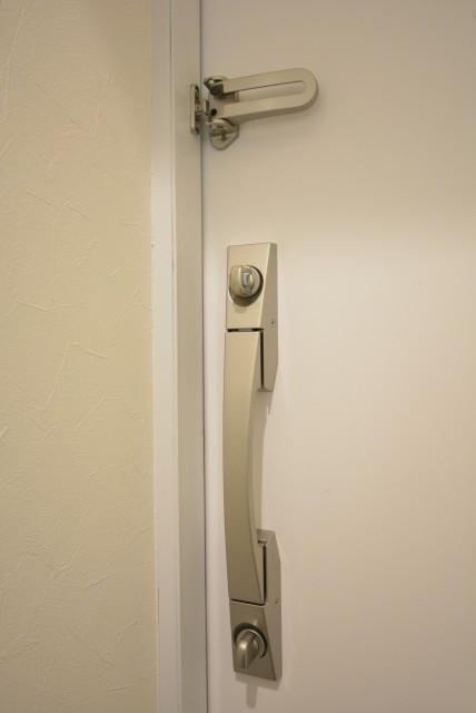 ライオンズマンション三宿 玄関