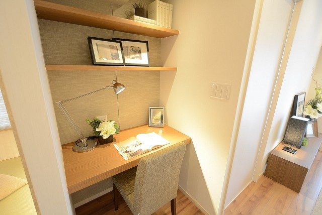 チサンマンション原宿 (40)LD・デスク