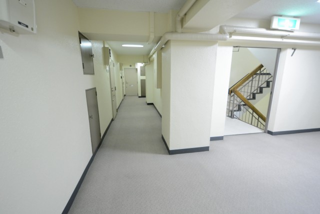 上馬マンション 内廊下