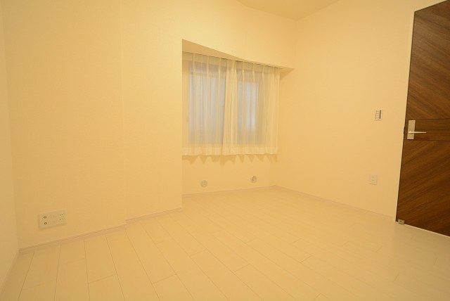 ニュートンプレイス 洋室5.3